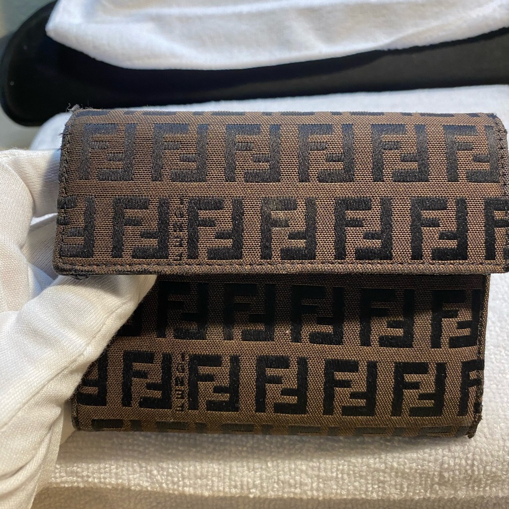 Fendi Zucca Wallet - Picture 5 of 7